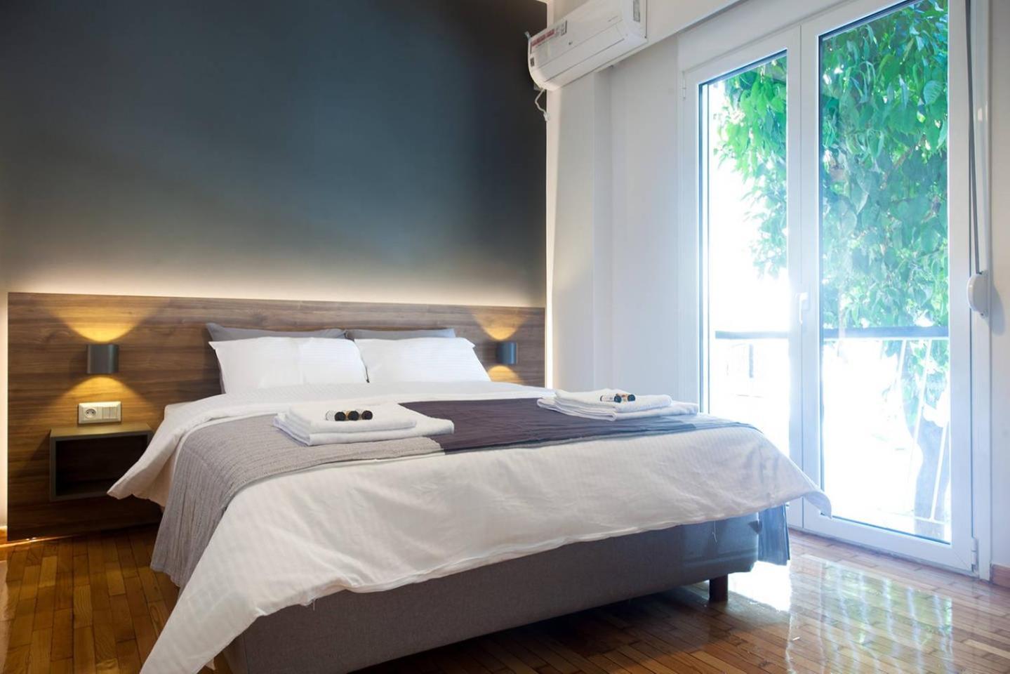 Toni'S Charming Apartment In The Thisseo Station Athen Exterior foto